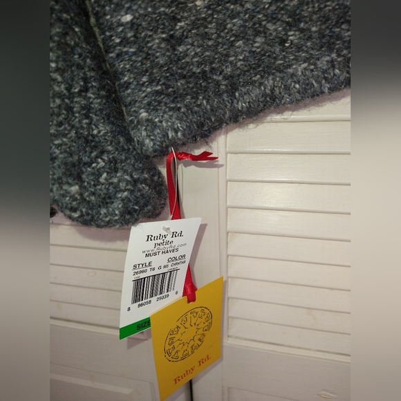 Gray Ruffled Cardigan - Picture 4 of 5